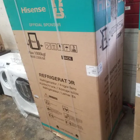 BOXED HISENSE RB327N4WCE 50/50 FRIDGE FREEZER - SILVER 
