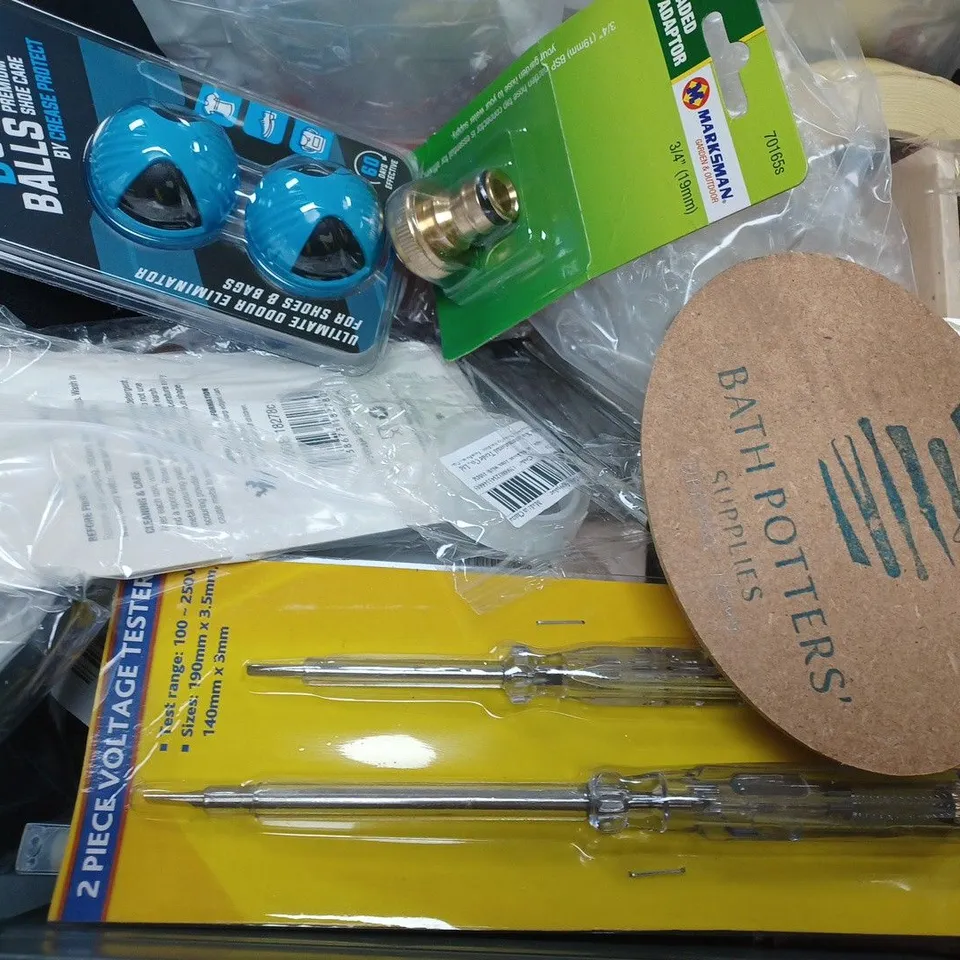 BOX OF APPROXIMATELY 15 ASSORTED ITEMS TO INCLUDE - 30 PEGS - FIRST AID KIT - SQUIRE WORK ETC