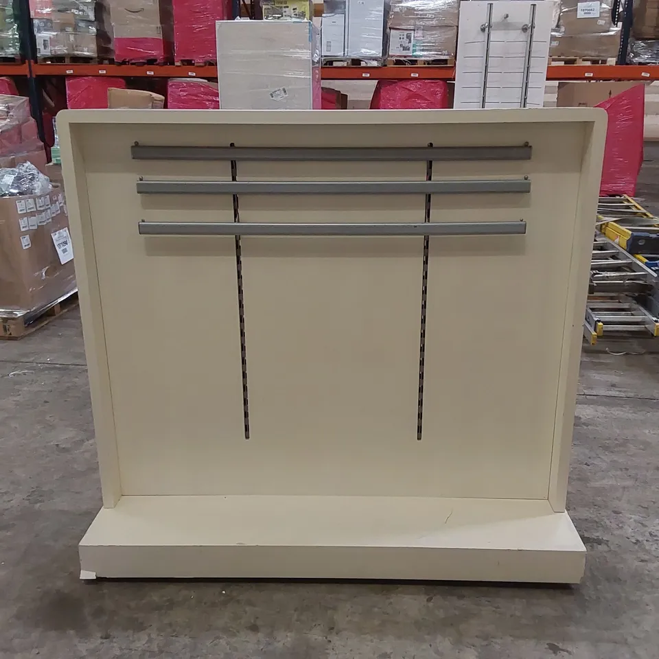 LARGE SHOP FITTING UNIT ON WHEELS 