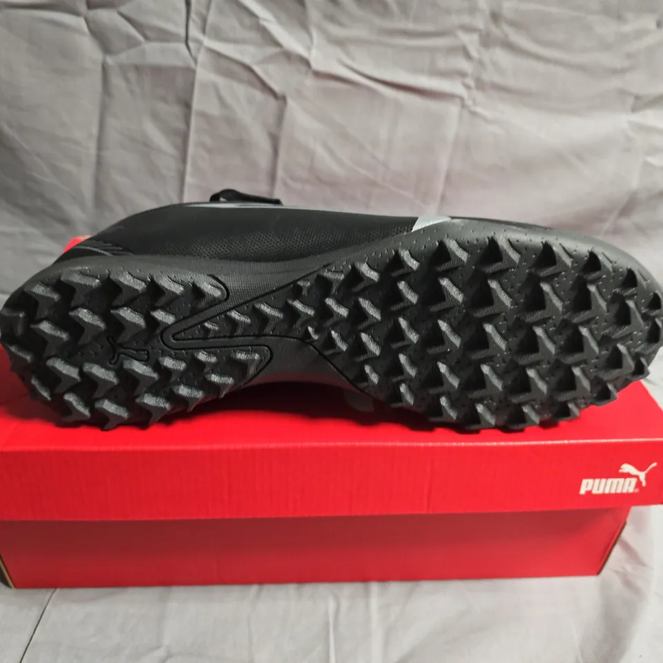 BOXED PAIR OF PUMA ULTRA PLAY TT TRAINERS - UK SIZE 10
