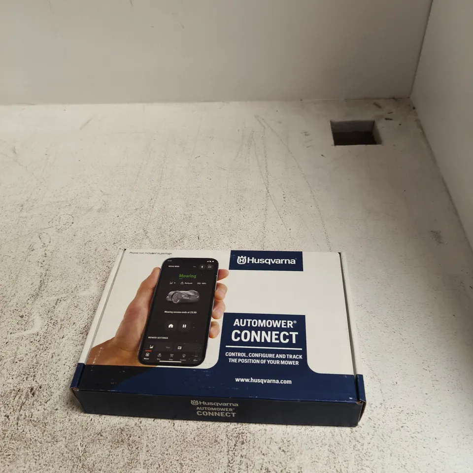 BOXED HUSQVARNA AUTOMOWER CONNECT KIT