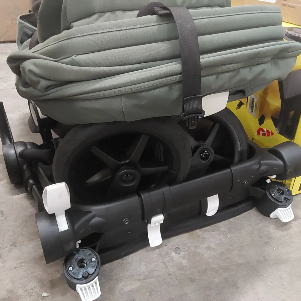 BUGABOO DONKEY5 STROLLER