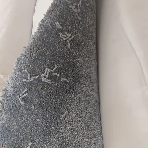 ROLL OF QUALITY ULTIMATE IMPRESSIONS ELEGANCE CARPET - APPROXIMATELY 2 x 4m