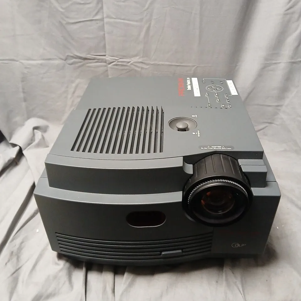 PROXIMA DESKTOP PROJECTOR 4200 WITH PROTECTIVE CASE