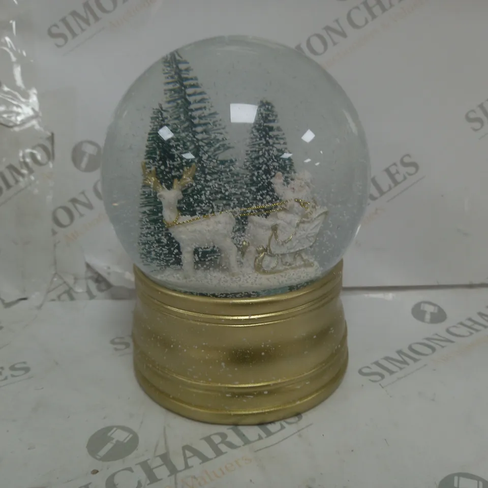 BOXED SANTA EXPRESS CHRISTMAS CHARACTER MUSICAL WATER SPINNER