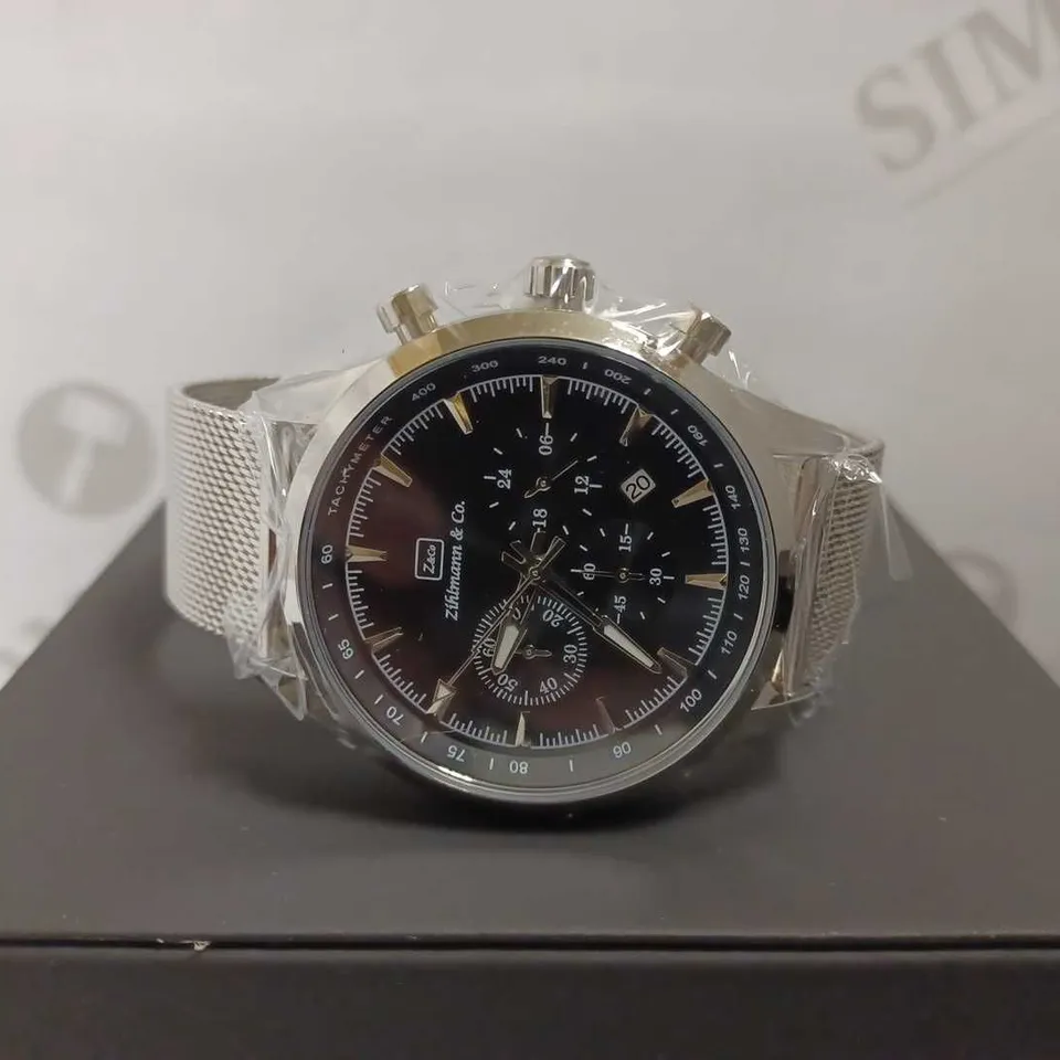 MEN’S ZIHLMANN & CO CHRONOGRAPH WATCH – MODEL ZC70 – SILVER COLOUR CASE – BLACK DIAL WITH SUB DIALS – 3ATM WATER RESISTANT – STAINLESS STEEL STRAP 