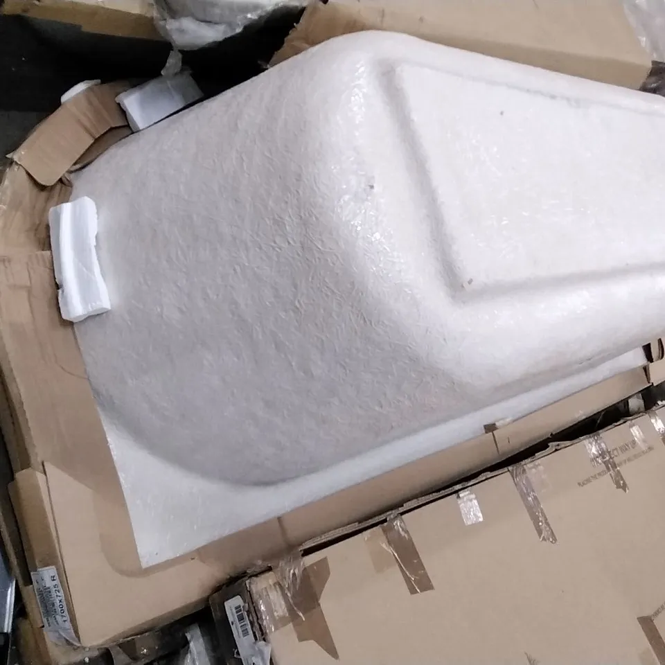 PALLET OF 2 D SHAPED BATHTUBS