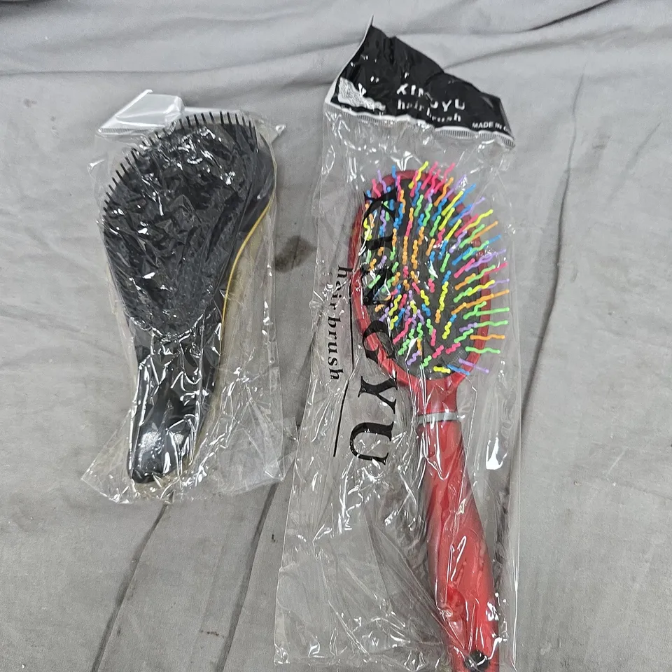 BOX OF APPROXIMATELY 20 ASSORTED HAIRBRUSHES