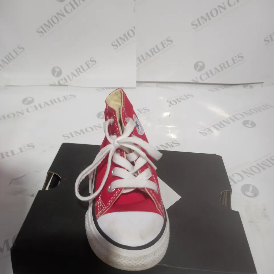 INFANTS CONVERSE SIZE 7 - RED