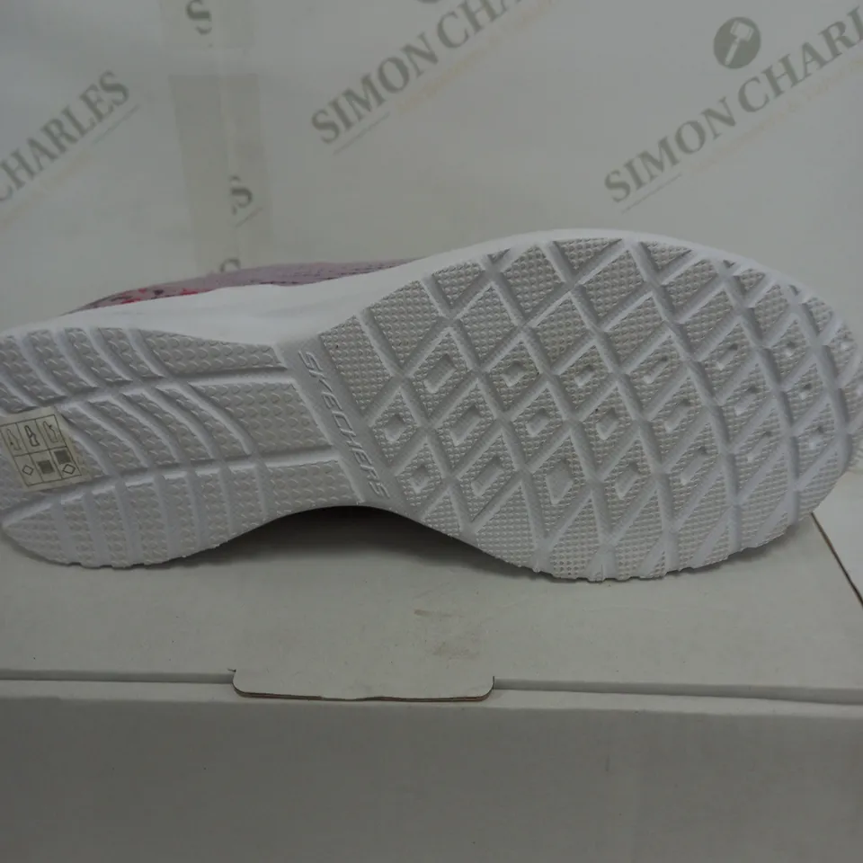 BOXED PAIR OF PINK SKETCH-AIR TRAINERS SIZE 6.5