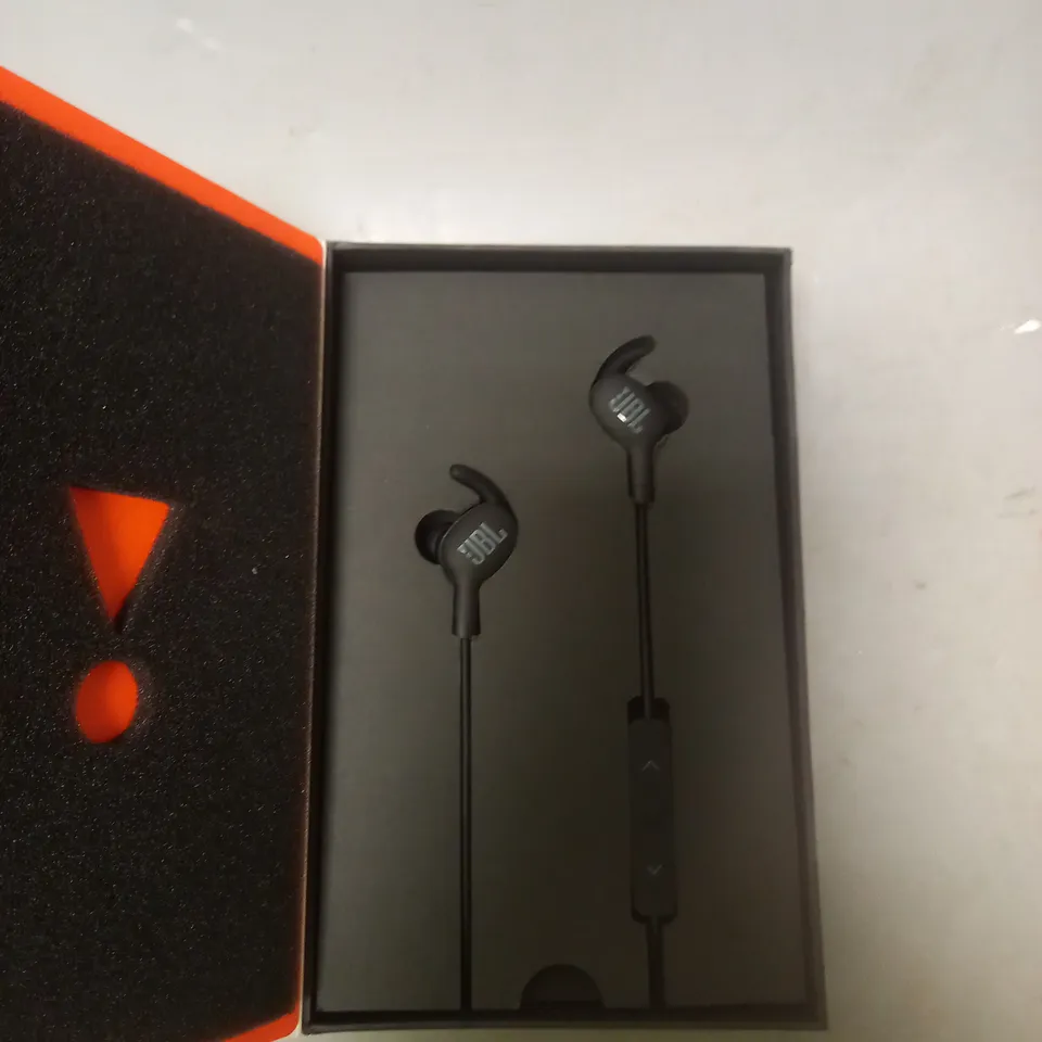 JBL EVEREST 100 IN-EAR WIRELESS BLUETOOTH HEADPHONE - BLACK