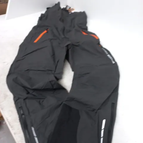 SAVAGE GEAR JACKET – BLACK WITH ORANGE ZIP OVERALLS