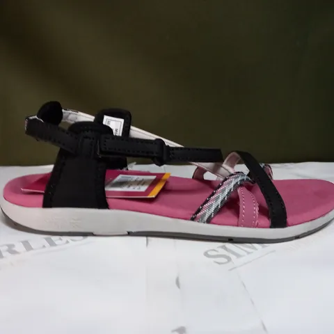 REGATTA LADY ROMA SANDALS SIZE 5