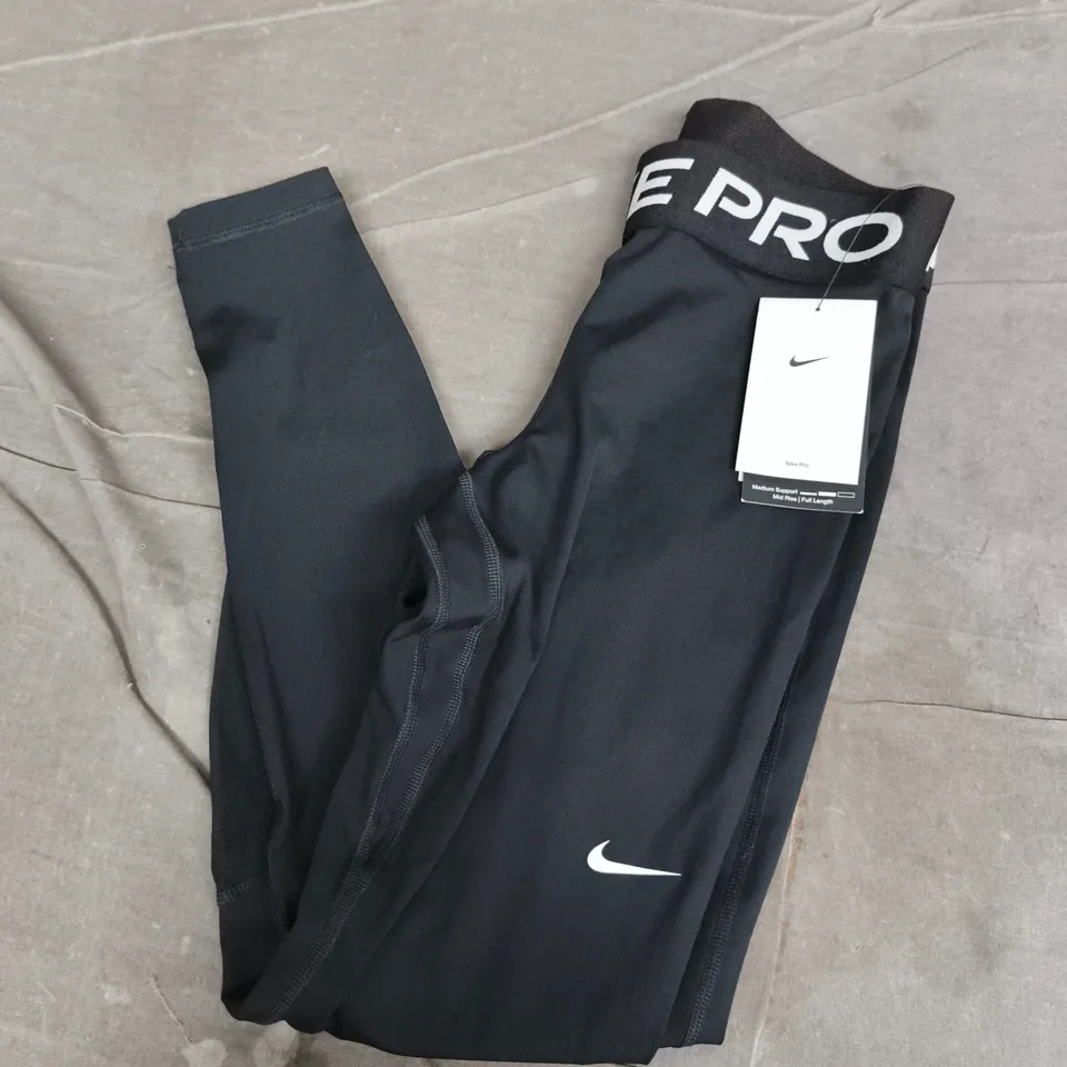 NIKEPRO WOMENS BOTTOMS IN BLACK - SMALL