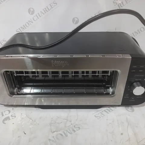 BOXED NINJA 2 IN 1 TOASTER & GRILL ST100UK