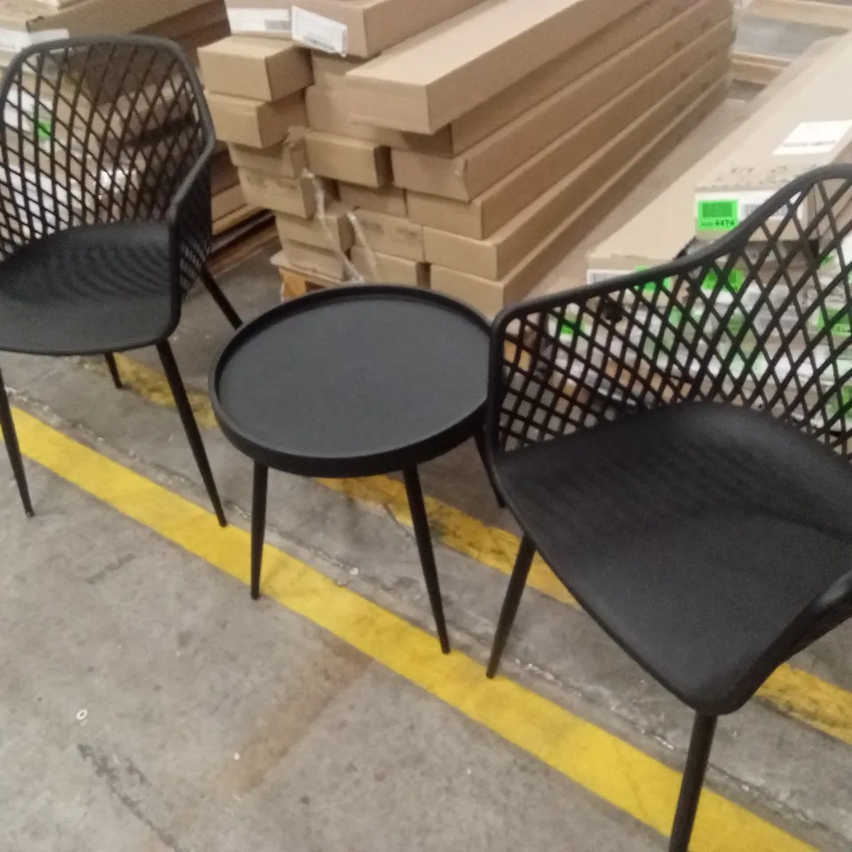 DESIGNER 2-PERSON GARDEN SET
