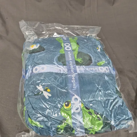 SEALED OODIE ADULT OVERSIZED HOODED BLANKET - FROGS