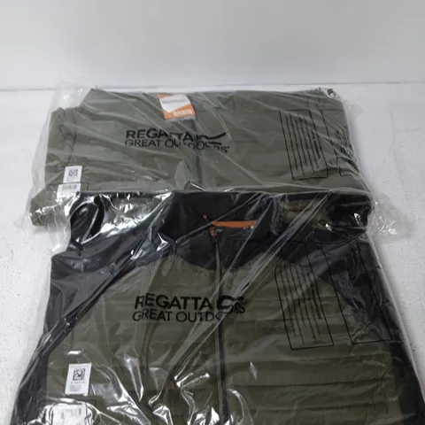 APPROXIMATELY 18 ASSORTED BRAND NEW REGATTA CLOTHING ITEMS IN VARIOUS SIZES, STYLES & COLOURS TO INCLUDE CLUMBER HYBRID, HELFA JACKET, ETC