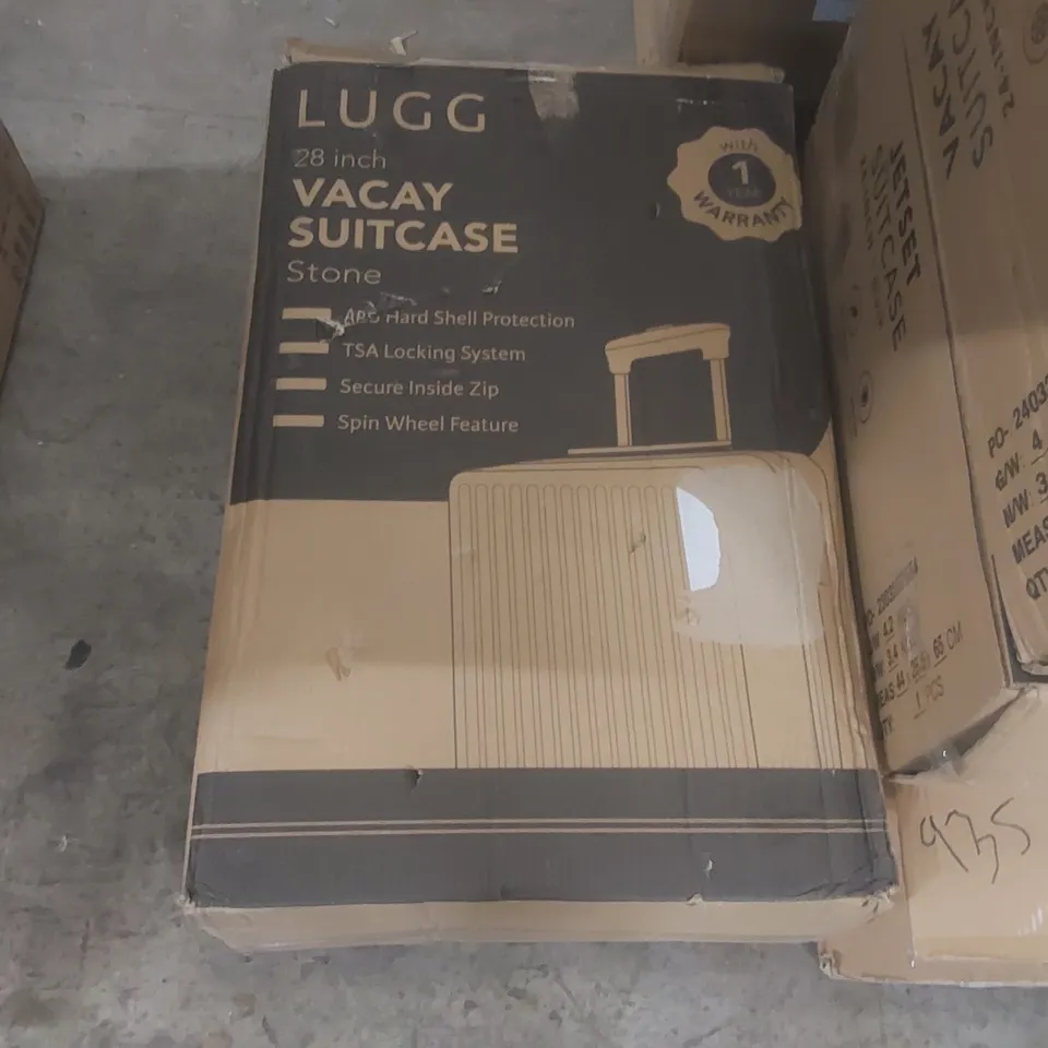 BOXED LUGG TRAVEL SUITCASE