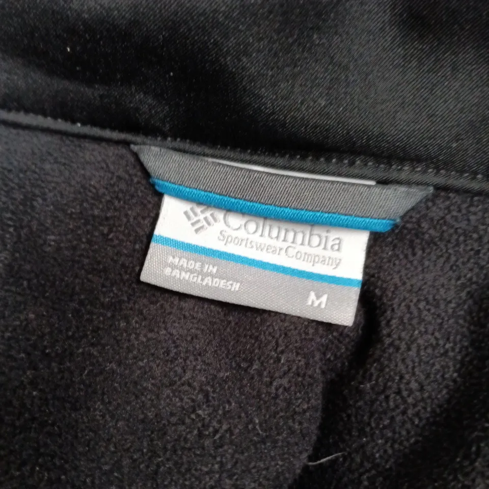 COLUMBIA SPORTSWEAR BLACK JACKET WITH MANCHESTER UNITED CREST – MEN'S SIZE M