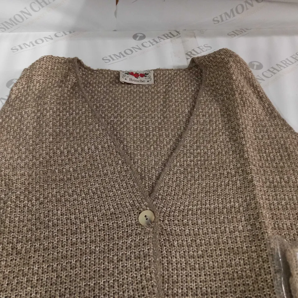 LOT OF 10 BRIOCHE V-NECK BUTTON FRONT CARDIGANS - VARIOUS SIZES