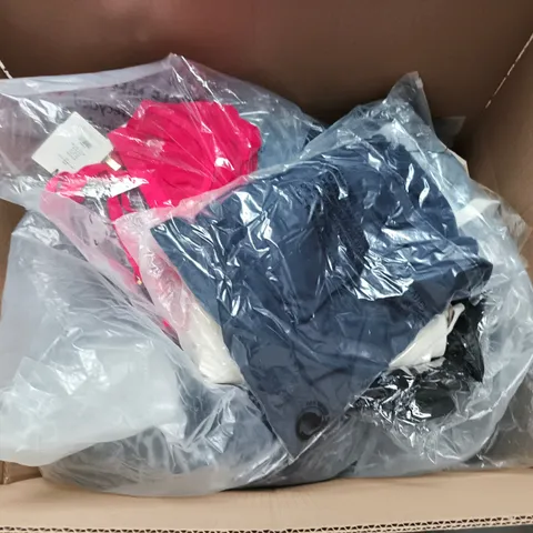 LARGE BOX OF APPROXIMATELY 25 ASSORTED CLOTHING ITEMS IN VARIOUS COLOURS, STYLES AND SIZES - COLLECTION ONLY
