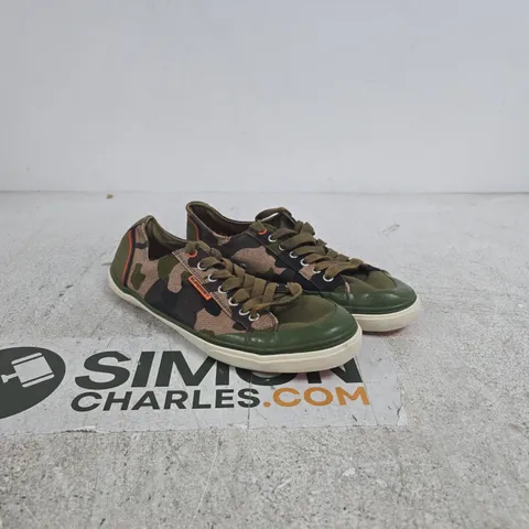SUPERDRY CAMOUFLAGE SNEAKERS UK 9 UNBOXED