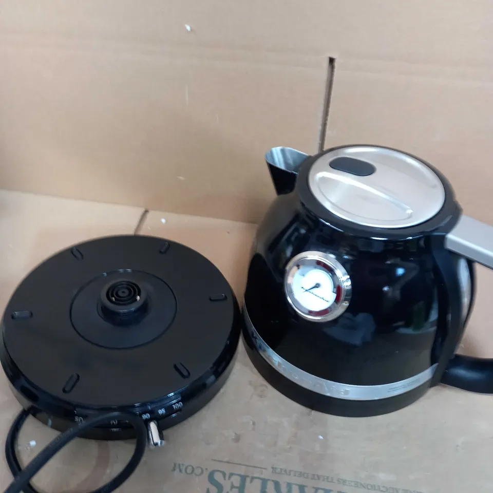 KITCHEN AID ARTISAN KETTLE