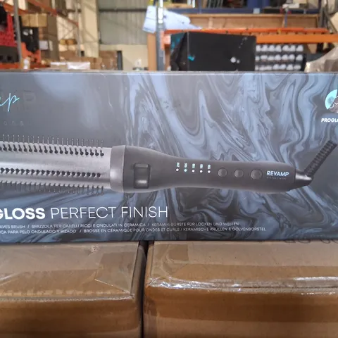 BOXED REVAMP PROGLOSS BIG VOLUME AND WAVE HOT CERAMIC BRUSH