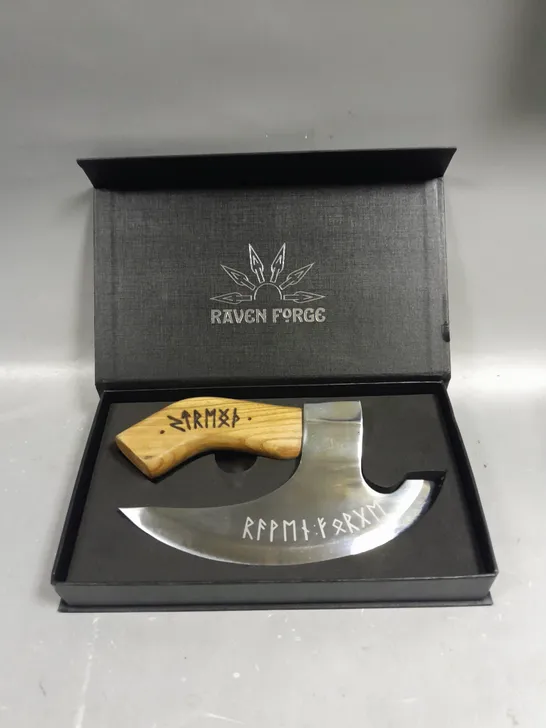 Lot 633: BOXED RAVEN FORGE ORIGINAL PIZZA AXE - COLLECTION ONLY ...