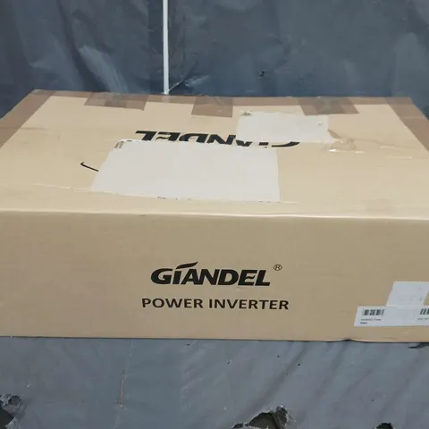 BOXED GIANDEL DC TO AC POWER INVERTER