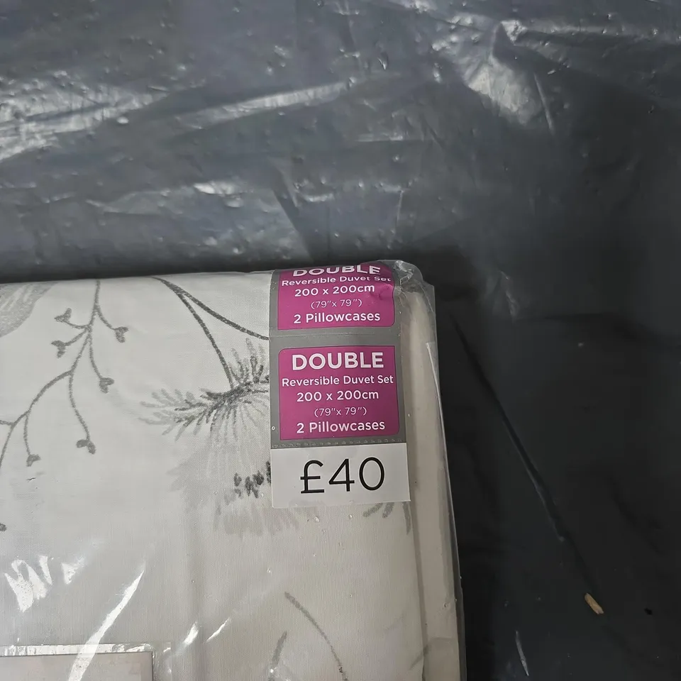 HOLLY WILLOUGHBY CLARISSA  DUVET AND OXFORD PILLOWCASE SET, DOUBLE 200 X 200 CM