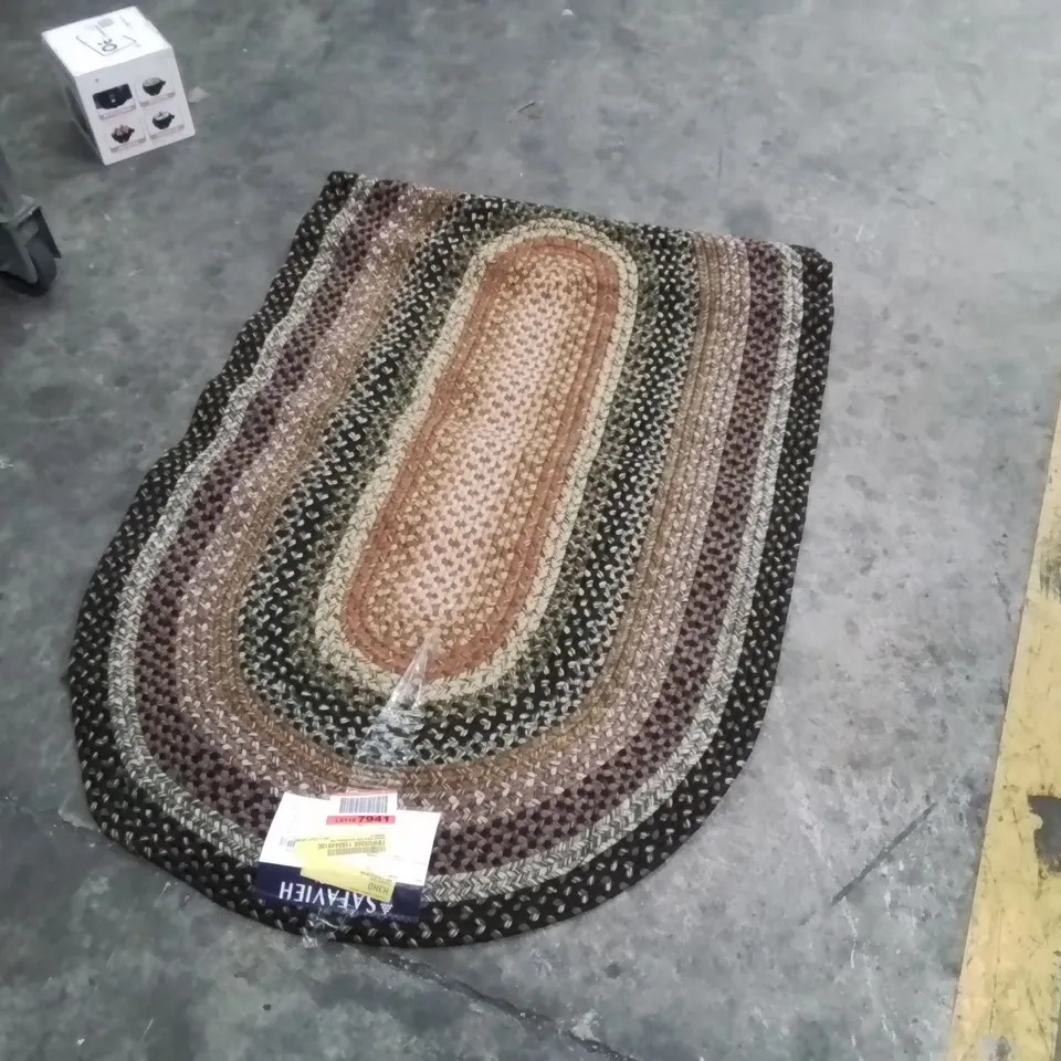 QUALITY DESIGNER AREA RUG - APPROXIMATELY 140X90