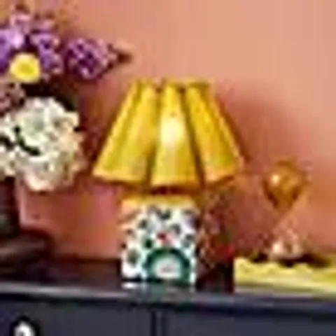 BOXED SOPHIE ROBINSON BELDI CERAMIC TABLE LAMP