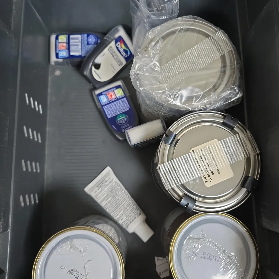 APPROXIMATELY 10 ASSORTED PAINT PRODUCTS IN VARIOUS COLOURS 