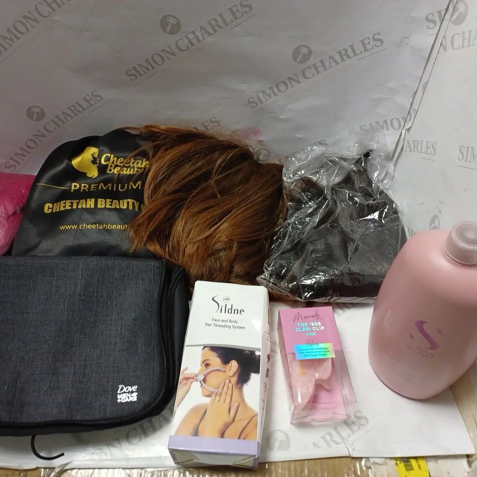 BOX OF APPROX 8 ASSORTED HEALTH AND BEAUTY ITEMS TO INCLUDE - SEMIDELINO SHAMPOO, THE 90'S CLAW CLIP AND WIGS ETC