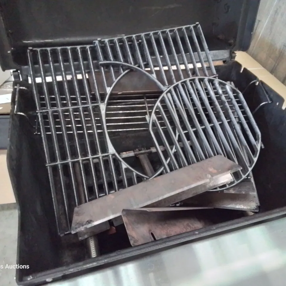 WEBER SPIRIT 3 BURNER GAS BBQ