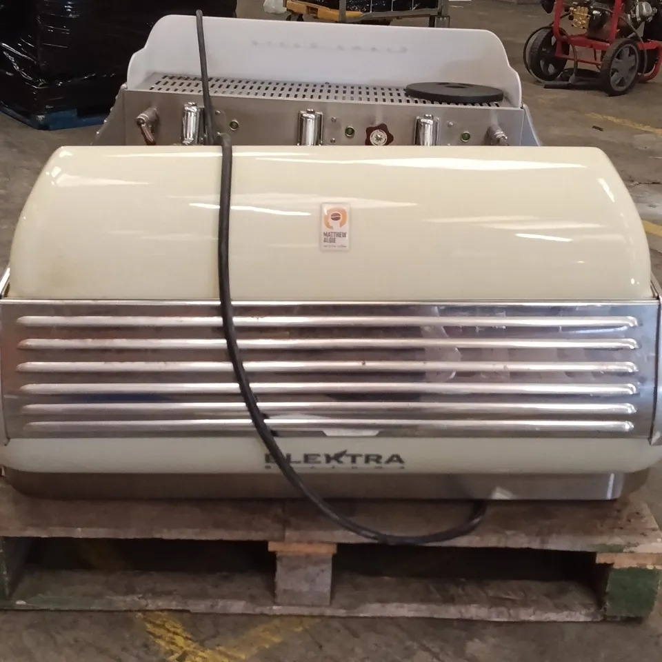 ELEKTRA TRIPLE HEAD COFFEE MACHINE