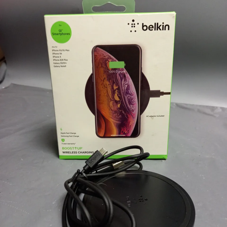 BOXED BELKIN BOOST UP WIRELESS CHARGING PAD 