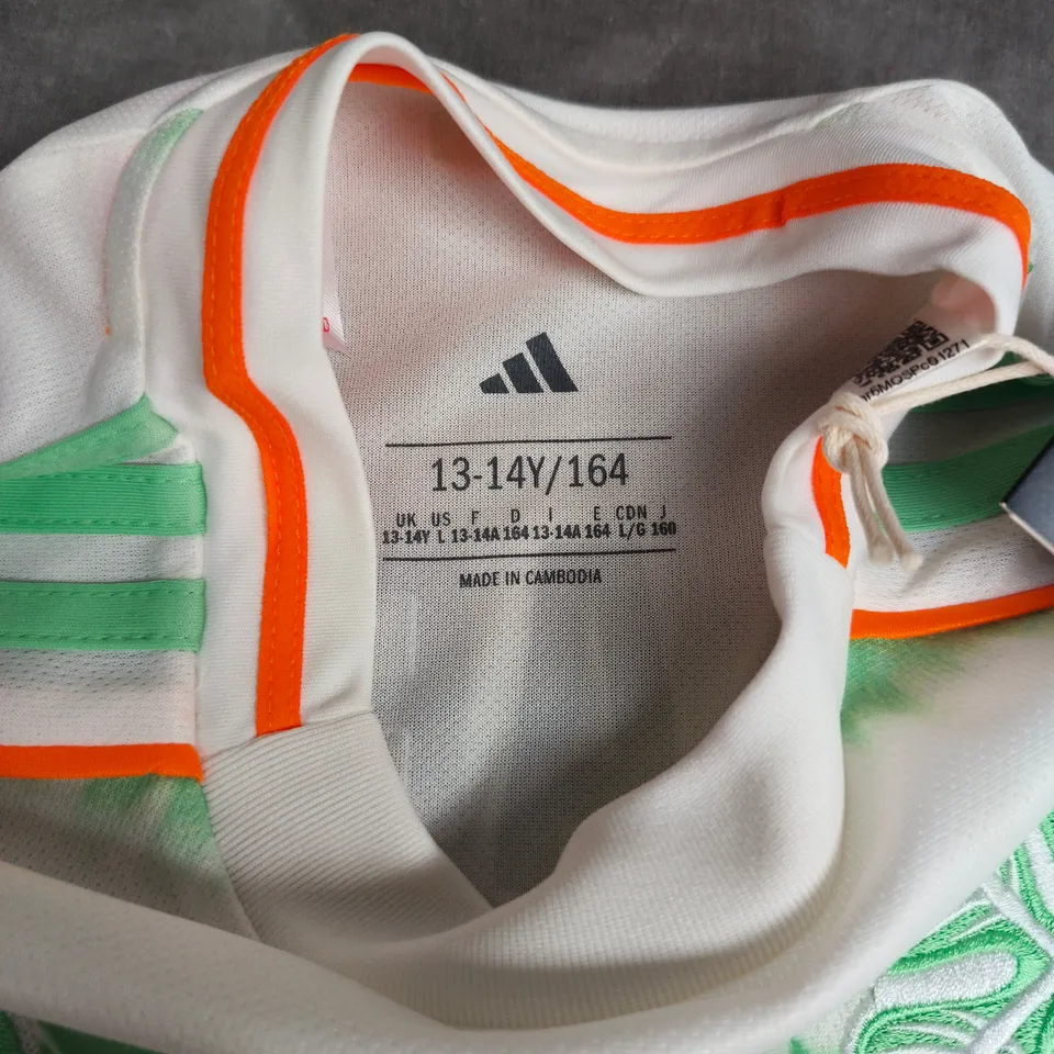 ADIDAS CELTIC JUNIOR THIRD JERSEY (#8 - CLARKE) - 13-14Y