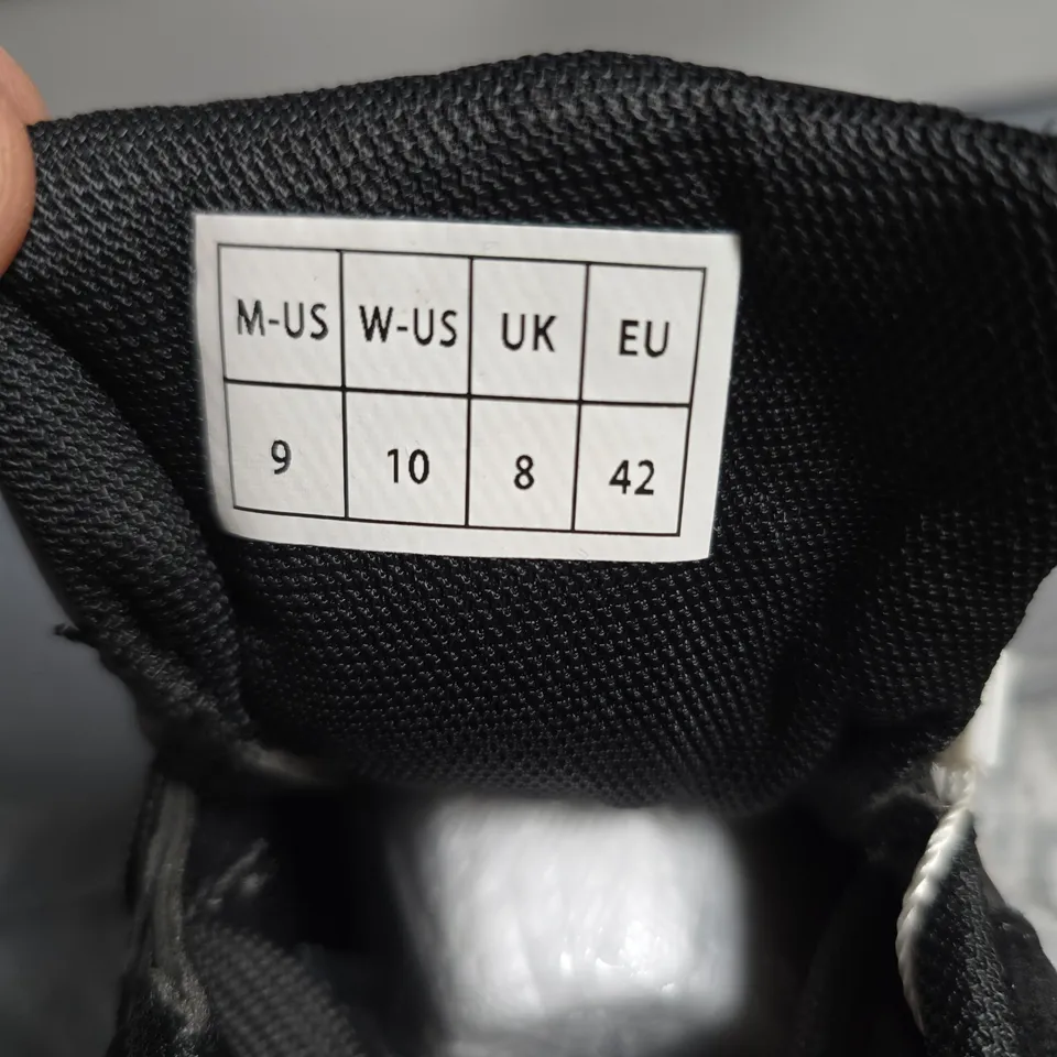 CONZURI AXELS EDITION BLACK SNEAKERS – UK 8 (US 9, EU 42)