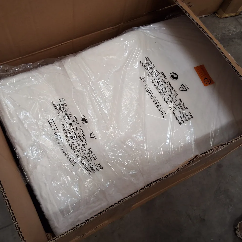 BOXED OFFICE CHAIR - WHITE FAUX FUR