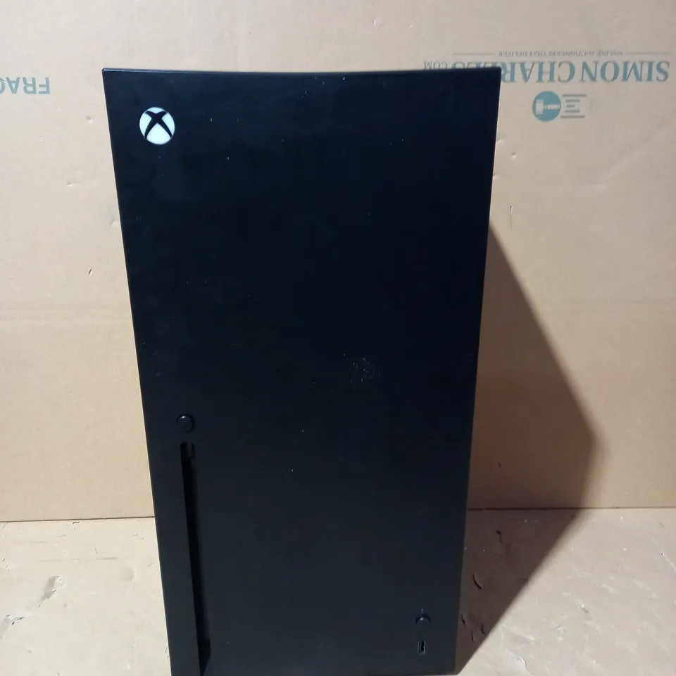 UKONIC XBOX SERIES X REPLICA MINI FRIDGE