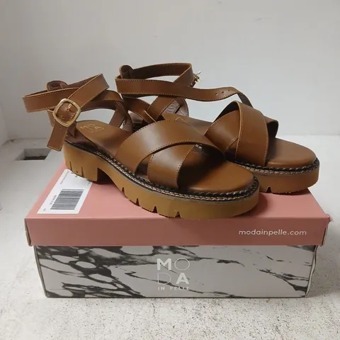 MODA IN PELLE JETTA TAN LEATHER CROSSOVER STRAP SANDAL, UK 6