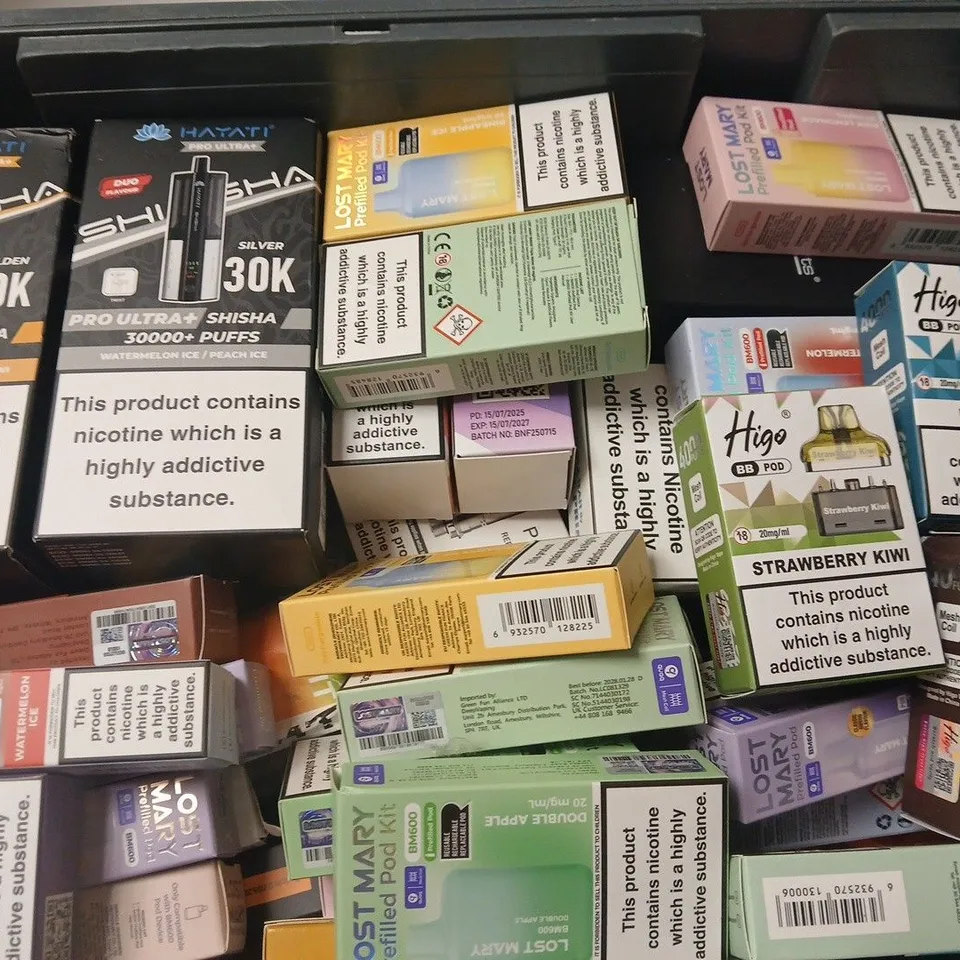 APPROXIMATELY 20 ASSORTED E-CIGARETTE PRODUCTS TO INCLUDE BRANDS SUCH AS HAYATI, LOST MARY, HIGO, ETC - COLLECTION ONLY