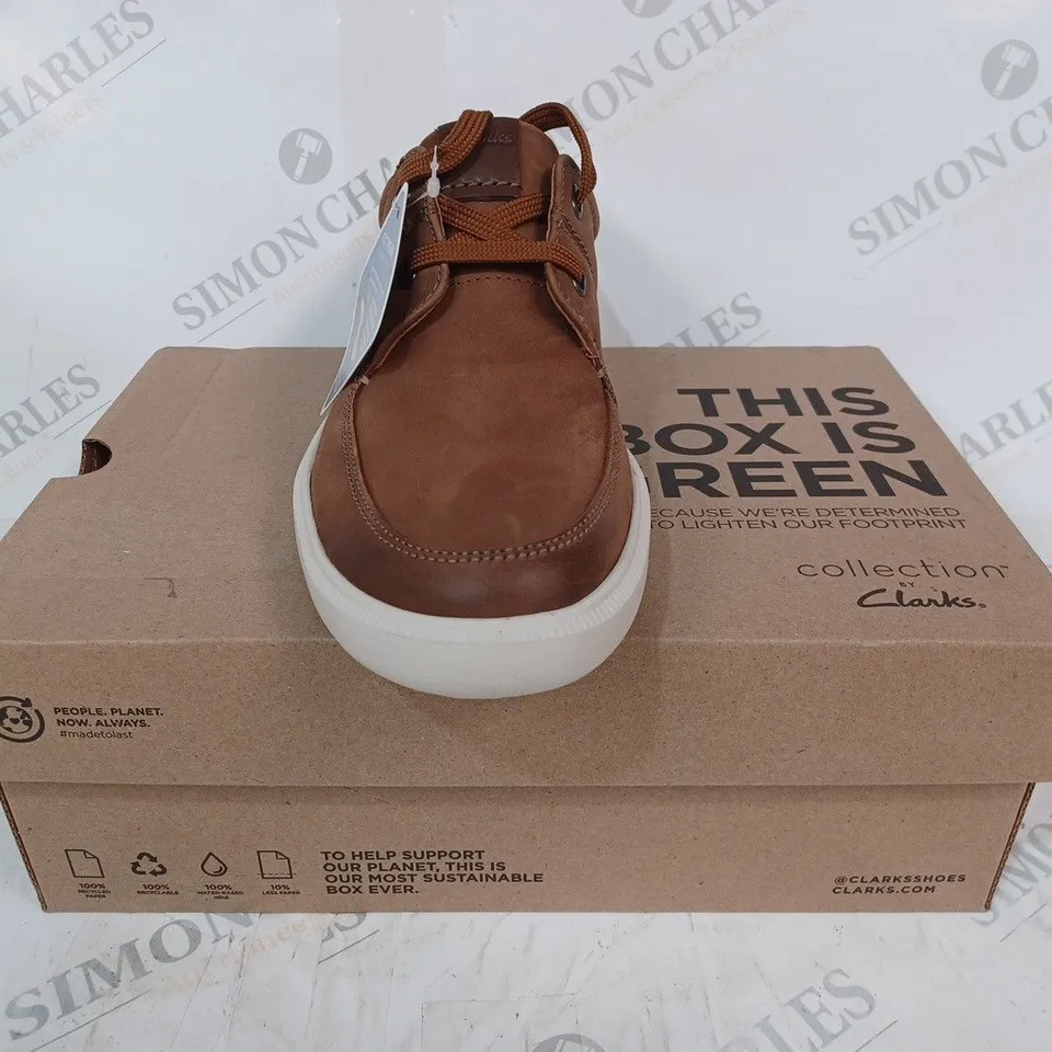 BOXED PAIR OF CLARKS CAMBRO LACE SHOES IN TAN UK SIZE 6