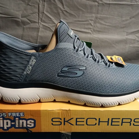BOXED PAIR OF SKECHERS HANDS FREE SLIP-INS MEN'S SHOES – UK SIZE 12 