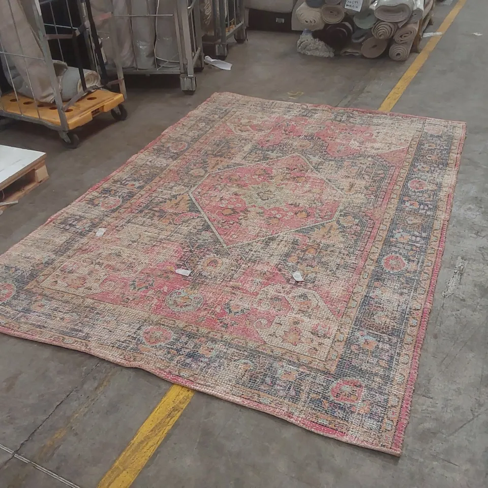 QUALITY DESIGNER AREA RUG - APPROXIMATELY 290 x 205cm