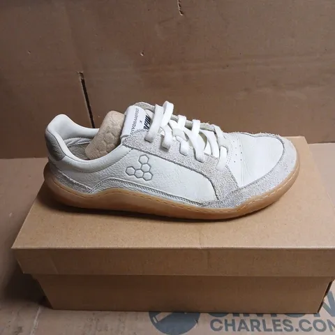 VIVOBAREFOOT WHITE TRAINERS WITH GUM RUBBER SOLE BOXED WOMENS 39