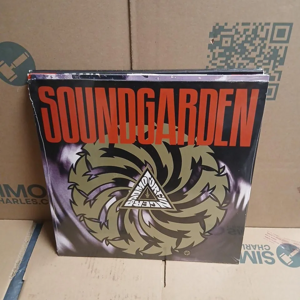 LOT OF APPROXIMATELY 10 VINYL LPS – ROCK/METAL COMPILATION FEATURING THE FIRM, SOUNDGARDEN, DEATH AND PENTAGRAM